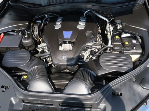 Used 2017 Maserati Levante w/ Luxury Package image 44