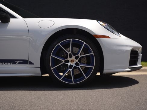 Certified 2026 Porsche 911 Carrera T RWD image 11
