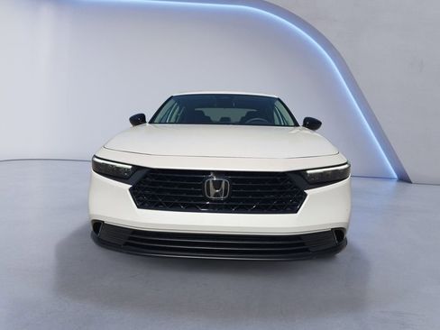 Certified 2025 Honda Accord SE image 8