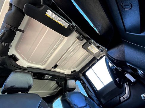 Used 2018 Jeep Wrangler Unlimited Sahara image 25