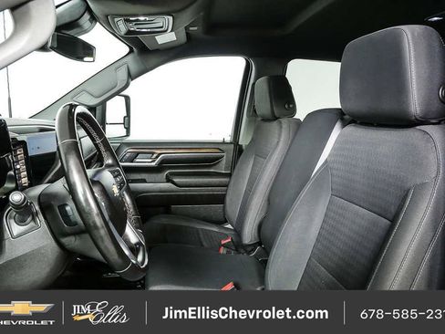 Used 2024 Chevrolet Silverado 2500 LT AWD/4WD image 5