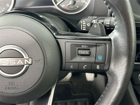 Used 2023 Nissan Rogue SV w/ SV Premium B Package image 23