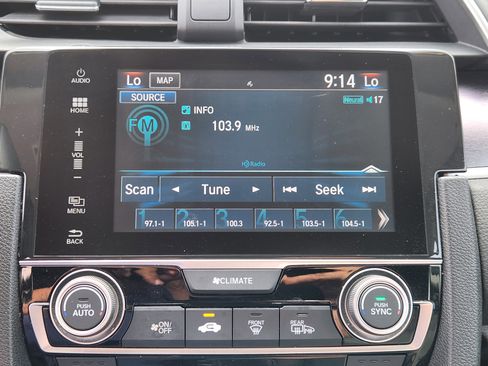 Used 2016 Honda Civic Touring image 11