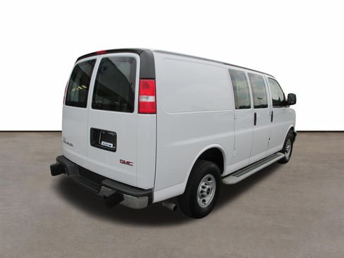 Used 2024 GMC Savana 2500 w/ Driver Convenience Package RWD image 3