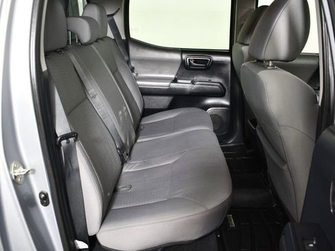 Used 2017 Toyota Tacoma SR image 25