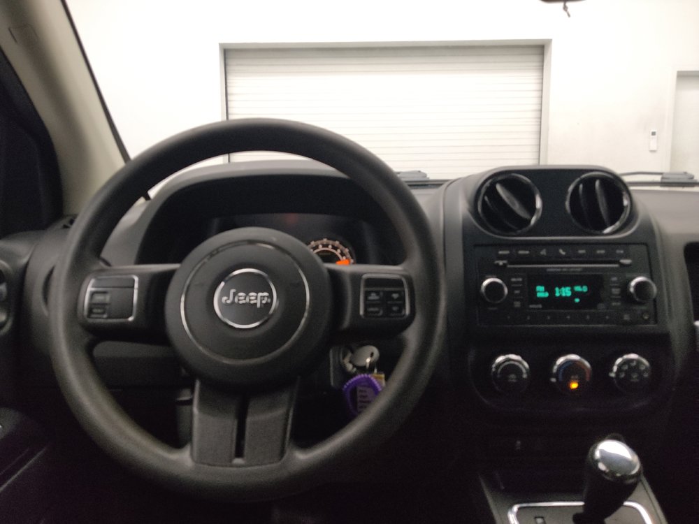 Used 2016 Jeep Compass Sport w/ Power Value Group FWD image 22