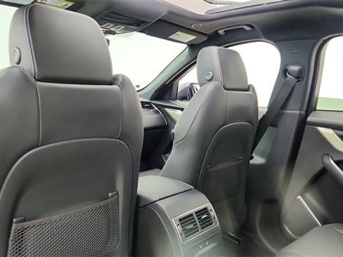 Used 2025 Jaguar F-PACE R-Dynamic S image 29