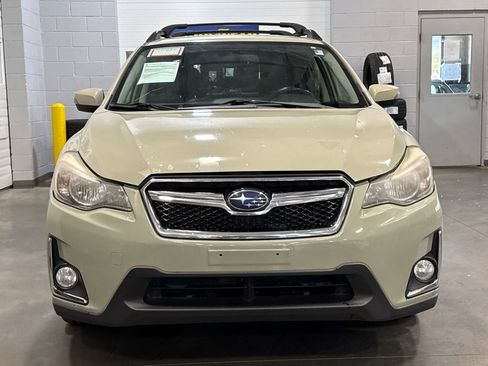 Used 2016 Subaru Crosstrek 2.0i Limited AWD/4WD image 2