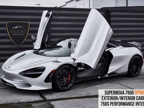Used 2024 McLaren 750S Spider image 1