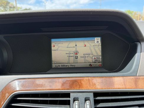 Used 2014 Mercedes-Benz C 250 Sedan image 17