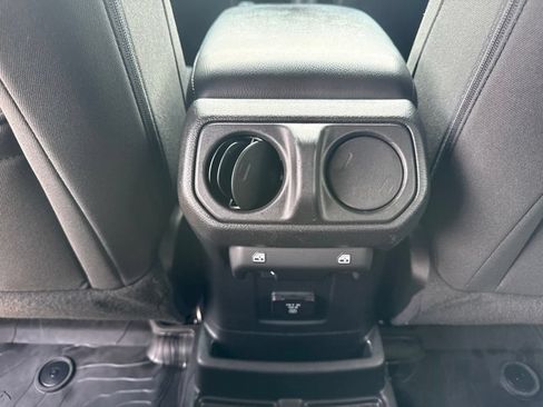 Used 2023 Jeep Wrangler Unlimited w/ Sun & Screen Package AWD/4WD image 11