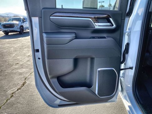 New 2026 GMC Sierra 2500 SLE w/ SLE Convenience Package AWD/4WD image 34