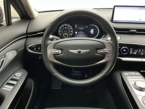 Used 2025 Genesis GV70 2.5T image 21