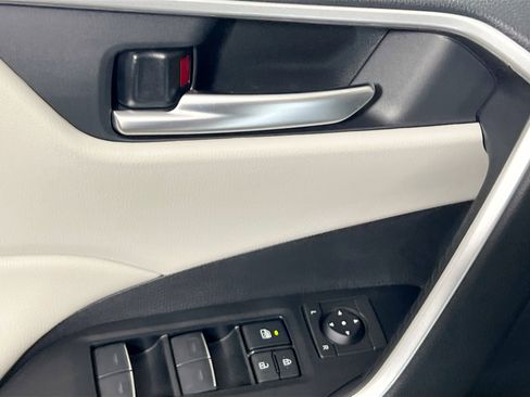 New 2025 Toyota RAV4 XLE image 16