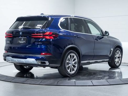 Used 2024 BMW X5 xDrive50e w/ Executive Package AWD/4WD image 10