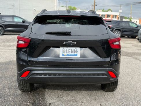 New 2026 Chevrolet Trax LT w/ Driver Confidence Package FWD image 5
