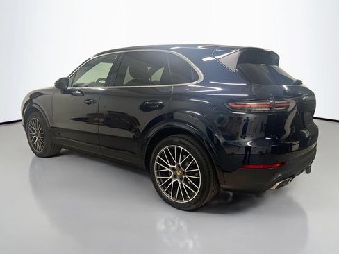 Certified 2021 Porsche Cayenne AWD/4WD image 3