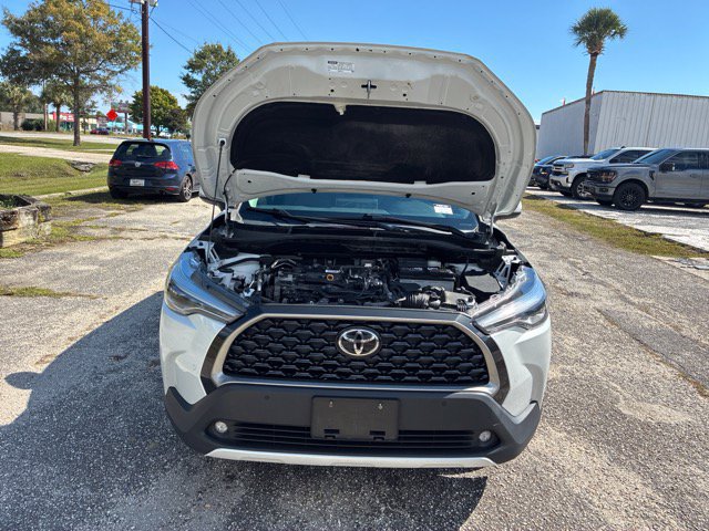 Used 2022 Toyota Corolla Cross XLE w/ Convenience Package AWD/4WD image 19