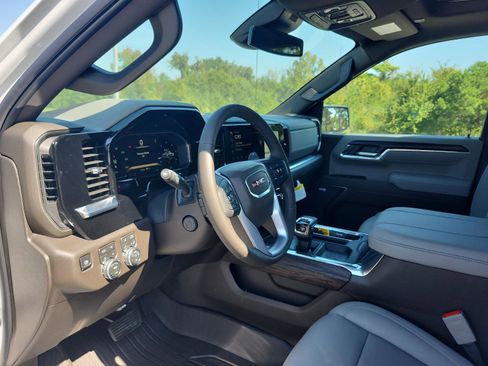 New 2026 GMC Sierra 1500 SLT w/ SLT Premium Plus Package image 14