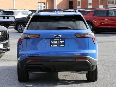 Used 2025 Chevrolet Equinox RS w/ Safety and Technology Package image 3