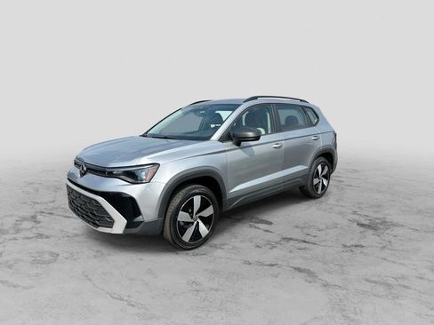 Used 2025 Volkswagen Taos S AWD/4WD image 4