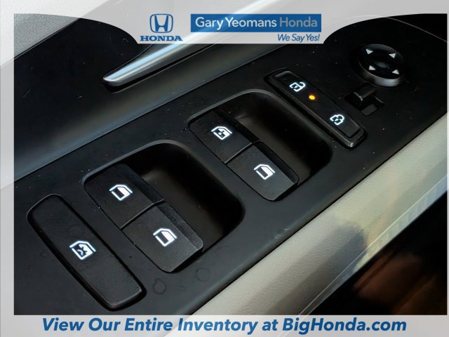 Used 2024 Hyundai Elantra Limited FWD image 24