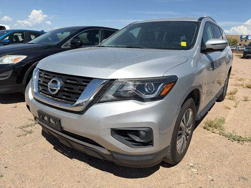 Used 2020 Nissan Pathfinder SL AWD/4WD image 1