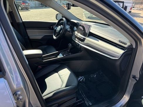 Used 2022 Jeep Compass Limited AWD/4WD image 15