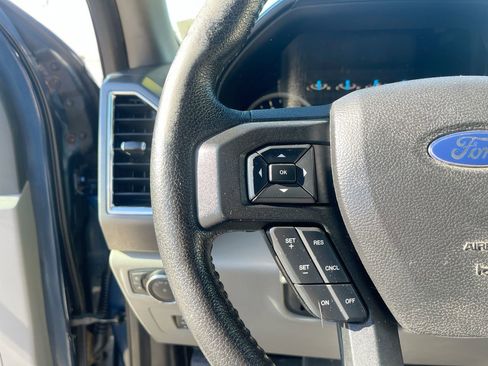 Used 2015 Ford F150 XLT w/ Equipment Group 302A Luxury image 31