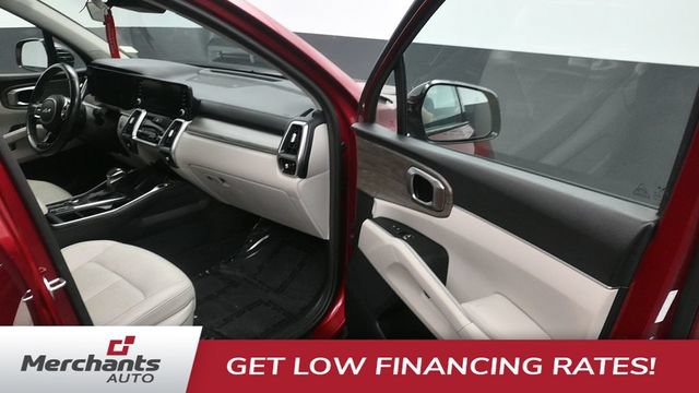 Used 2022 Kia Sorento S w/ Panoramic Sunroof Package AWD/4WD image 14