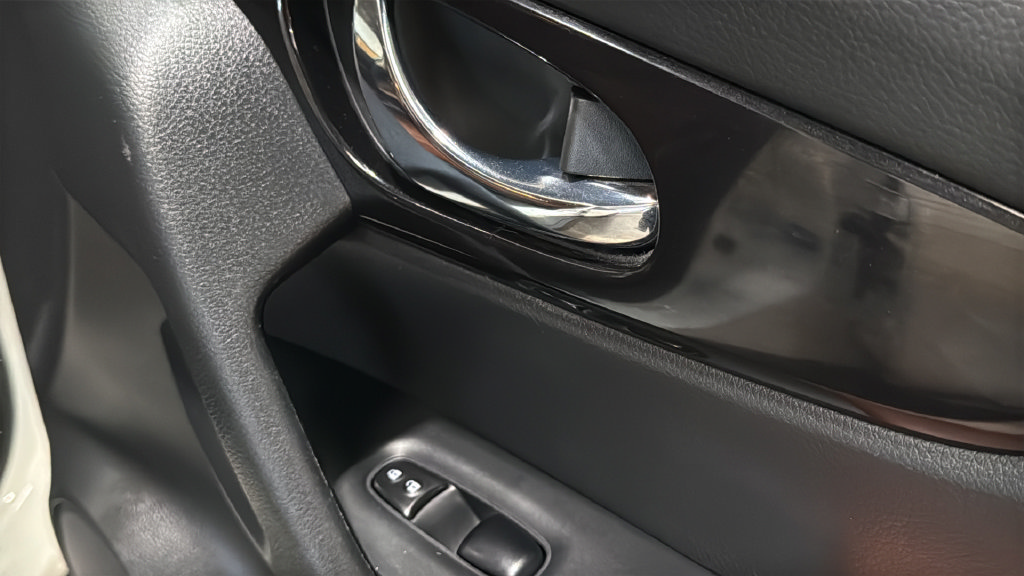 Used 2020 Nissan Rogue SL AWD/4WD image 11