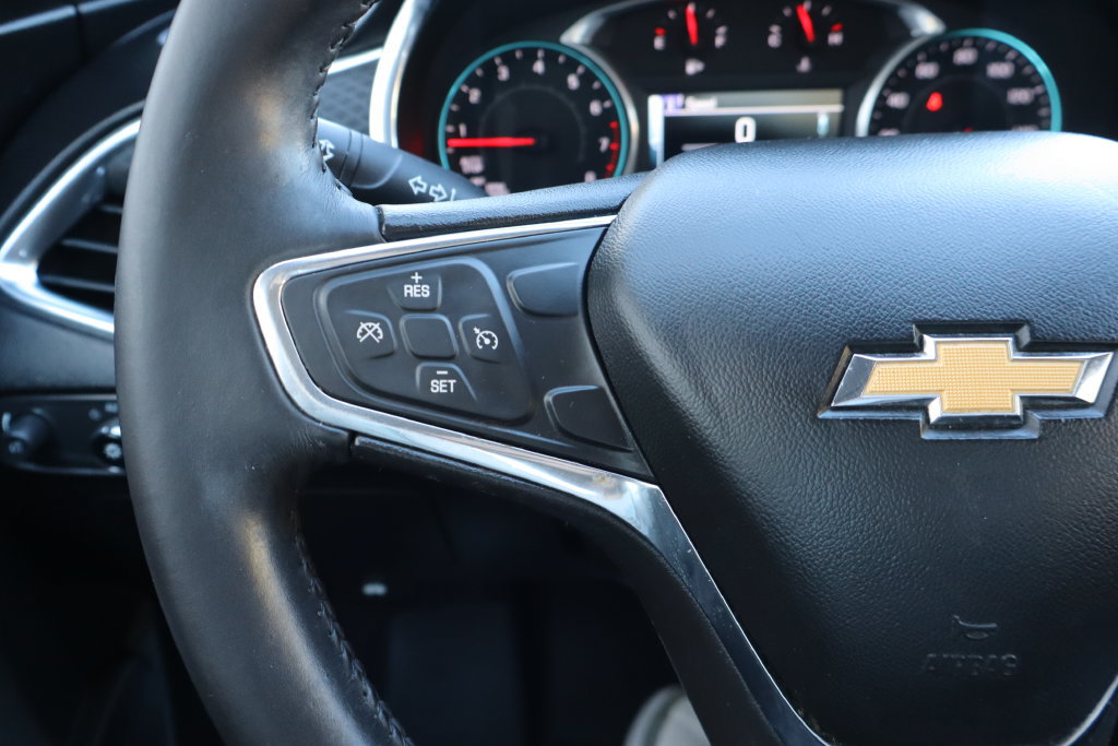 Used 2016 Chevrolet Malibu LT FWD image 7