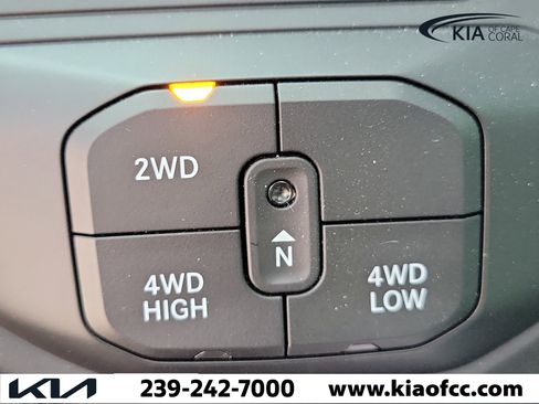 Used 2026 RAM 2500 Laramie AWD/4WD image 23