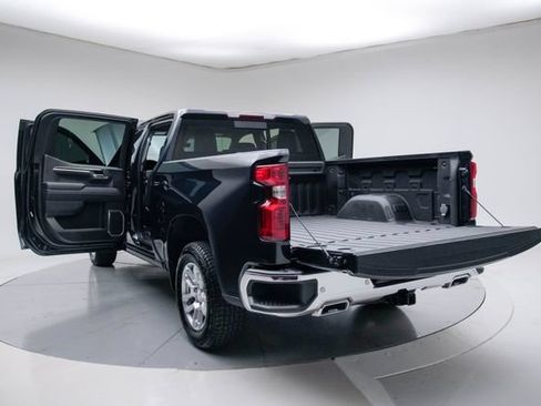 Used 2024 Chevrolet Silverado 1500 LT w/ Z71 Off-Road Package AWD/4WD image 20