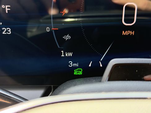 New 2026 Cadillac Optiq Luxury 2 image 28