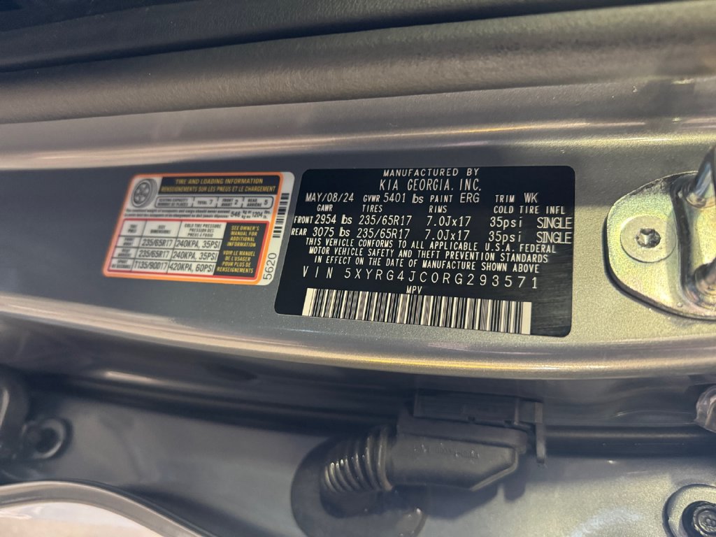Certified 2024 Kia Sorento LX FWD image 31