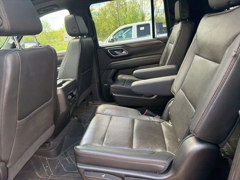 Used 2021 Chevrolet Suburban High Country w/ Premium Package AWD/4WD image 8