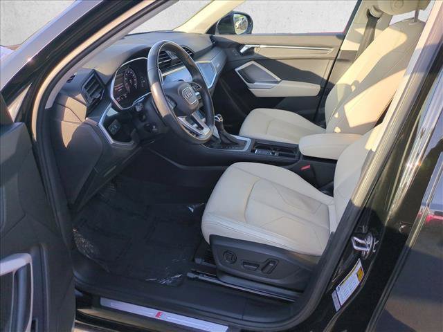 Used 2021 Audi Q3 2.0T Premium Plus w/ Premium Plus Package AWD/4WD image 17