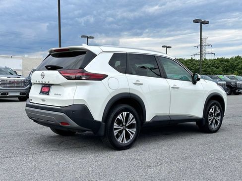 Used 2022 Nissan Rogue SV w/ SV Premium Package AWD/4WD image 11