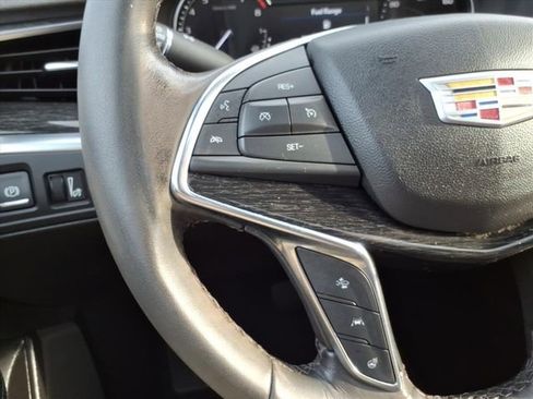 Used 2022 Cadillac XT5 Premium Luxury image 35