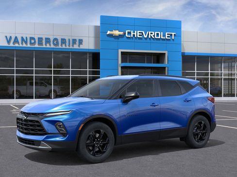New 2026 Chevrolet Blazer LT image 2
