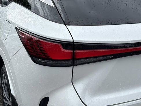 Used 2023 Lexus RX 350 Premium Plus w/ Cold Area Package FWD image 11