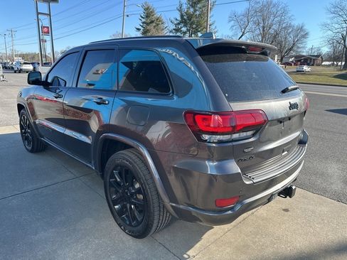 Used 2019 Jeep Grand Cherokee Altitude image 7