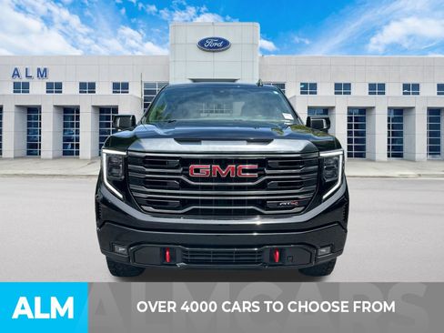 Used 2022 GMC Sierra 1500 AT4 w/ AT4 Preferred Package AWD/4WD image 2