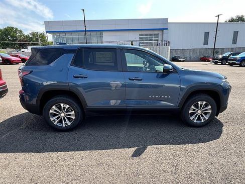 New 2027 Chevrolet Equinox LT w/ Convenience Package II AWD/4WD image 7