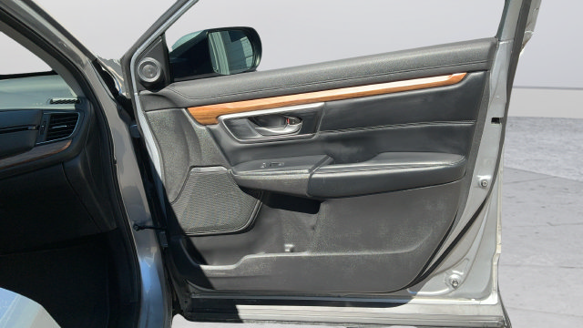 Used 2020 Honda CR-V Touring image 23