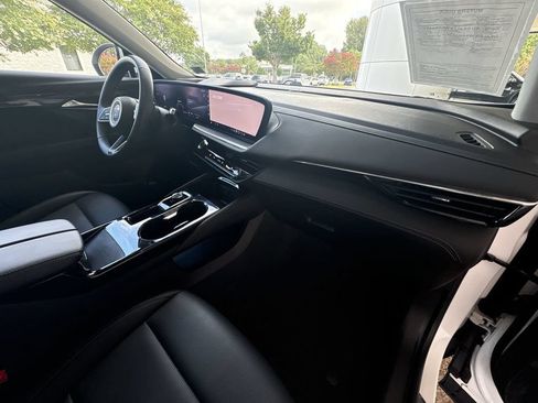 Certified 2024 Buick Envision Preferred AWD/4WD image 29
