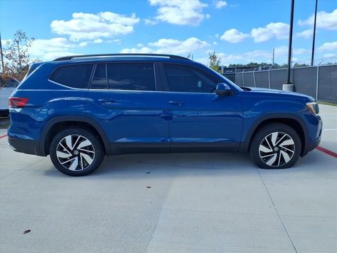New 2026 Volkswagen Atlas SE FWD image 4