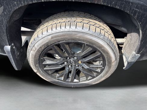 Used 2024 Chevrolet Silverado 1500 High Country AWD/4WD image 26