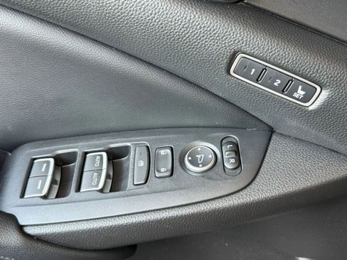 Used 2018 Honda Accord Touring image 43